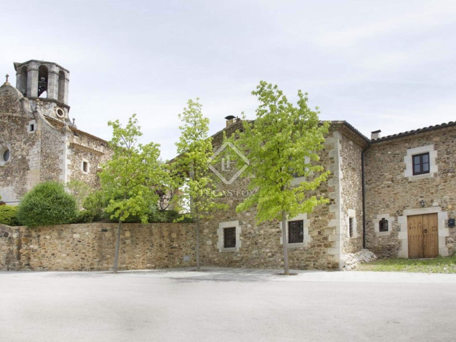 6 soveværelse Villa til salg i Llambilles med swimmingpool garage - € 750.000 (Ref: 2828499)