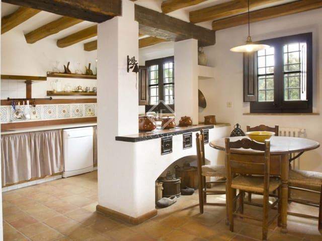 6 camera da letto Villa in vendita in Llambilles con piscina garage - 750.000 € (Rif: 2828499)