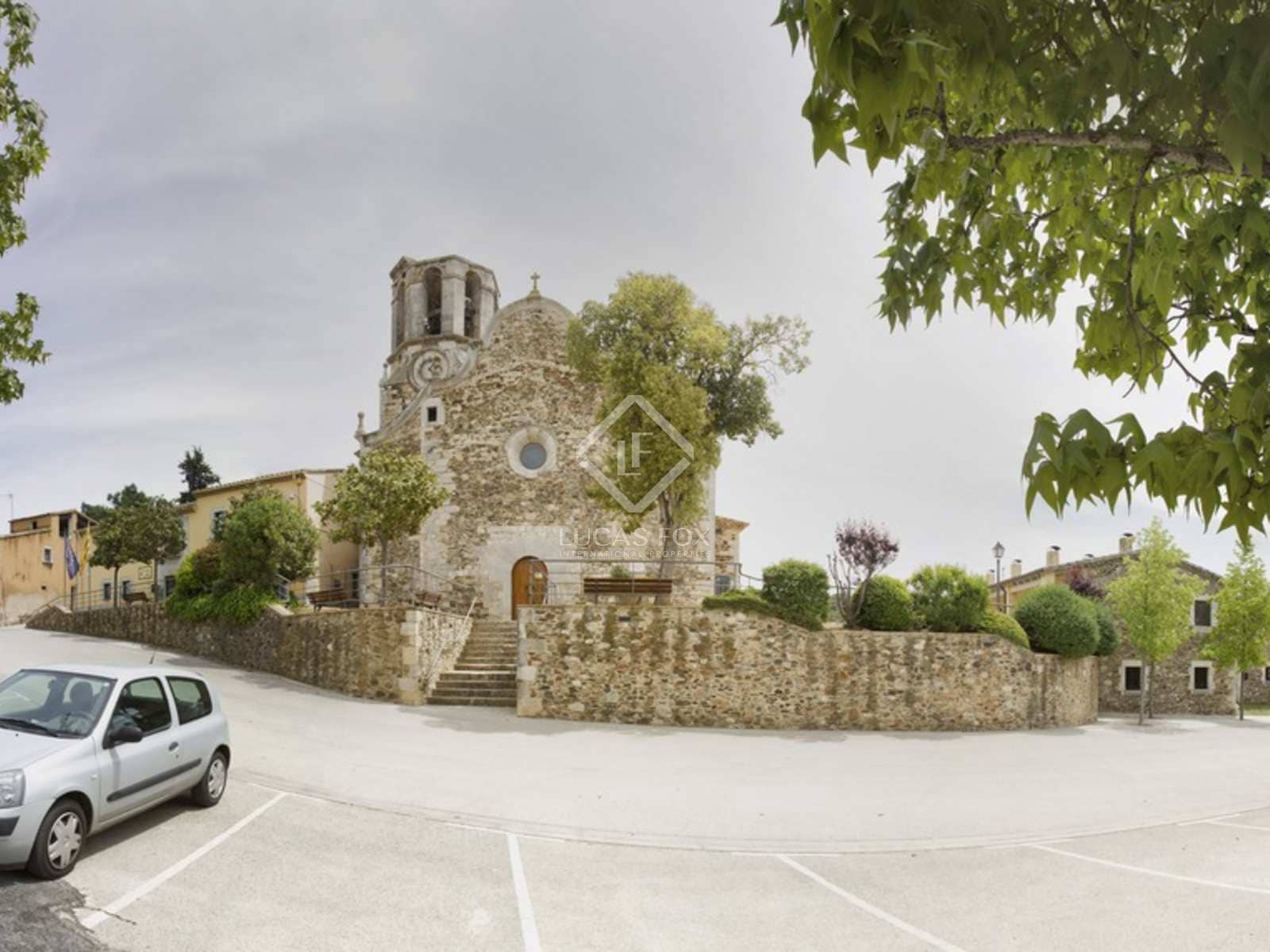 6 soveværelse Villa til salg i Llambilles med swimmingpool garage - € 750.000 (Ref: 2828499)