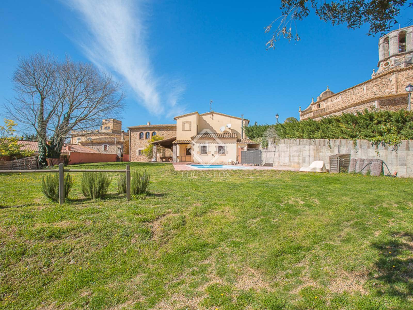 6 soveværelse Villa til salg i Llambilles med swimmingpool garage - € 750.000 (Ref: 2828499)