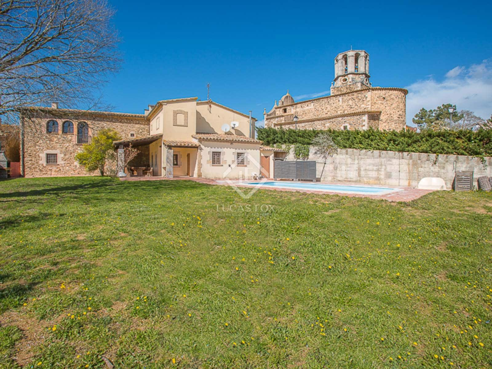 6 soveværelse Villa til salg i Llambilles med swimmingpool garage - € 750.000 (Ref: 2828499)