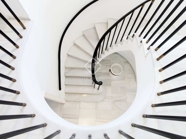 6 chambre Villa/Maison à vendre à Castelldefels avec piscine garage - 3 650 000 € (Ref: 2933088)