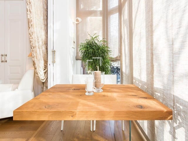 Apartamento de 2 habitaciones en Barcelona ciudad en alquiler - 2.930 € (Ref: 2939334)