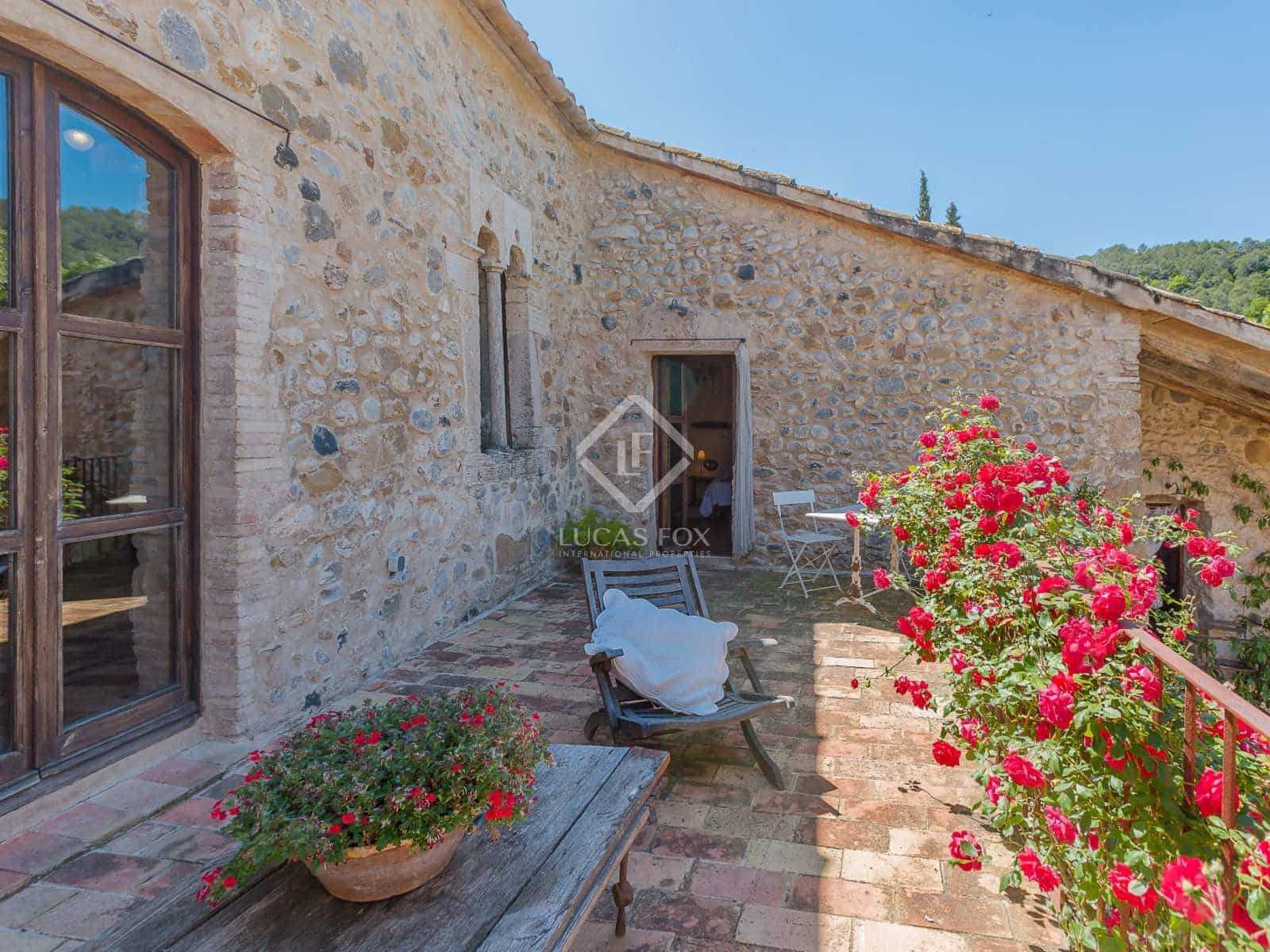 8 soveværelse Finca/Landehus til salg i Esponella med swimmingpool - € 1.290.000 (Ref: 2994284)