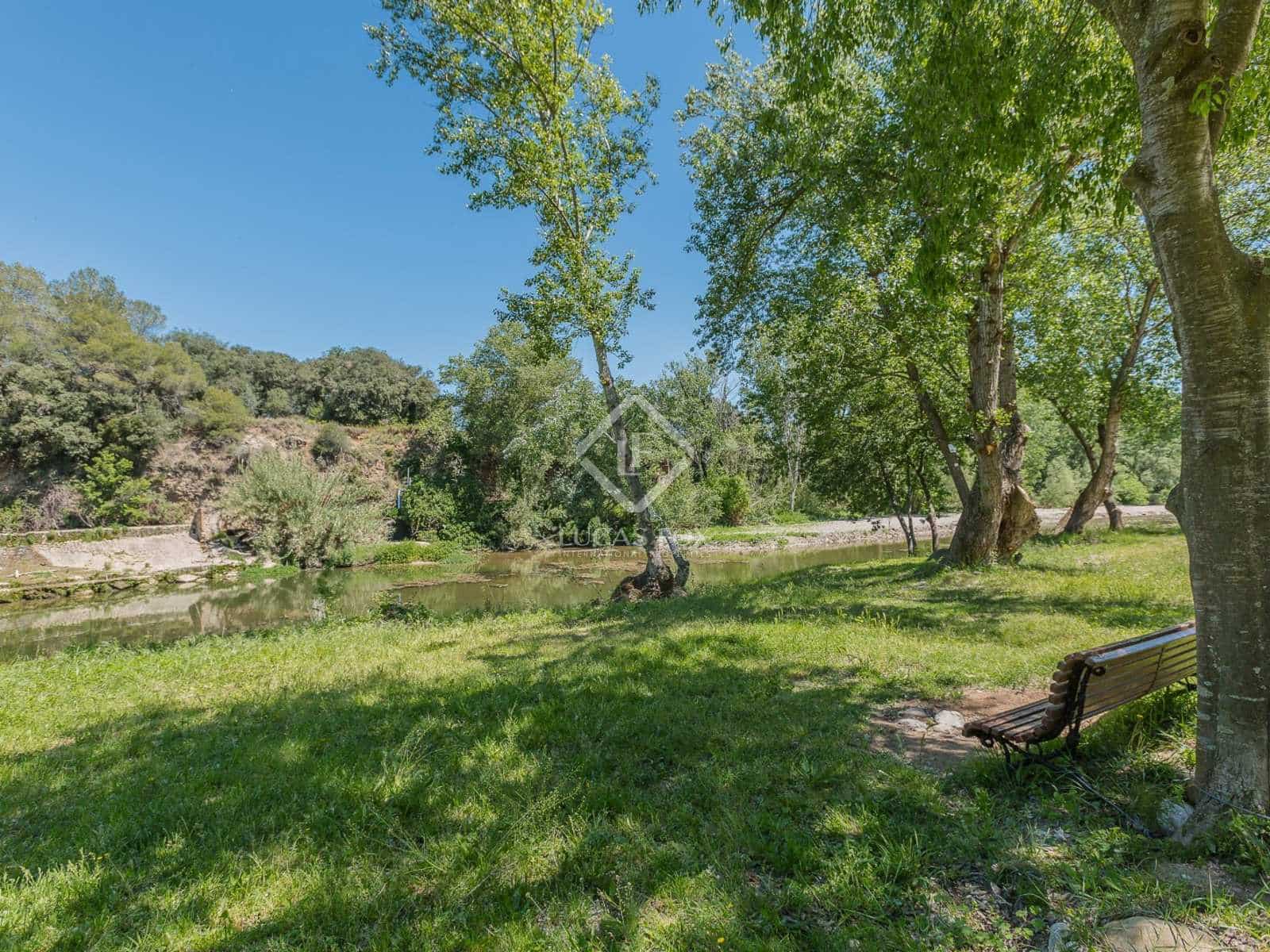 8 soveværelse Finca/Landehus til salg i Esponella med swimmingpool - € 1.290.000 (Ref: 2994284)