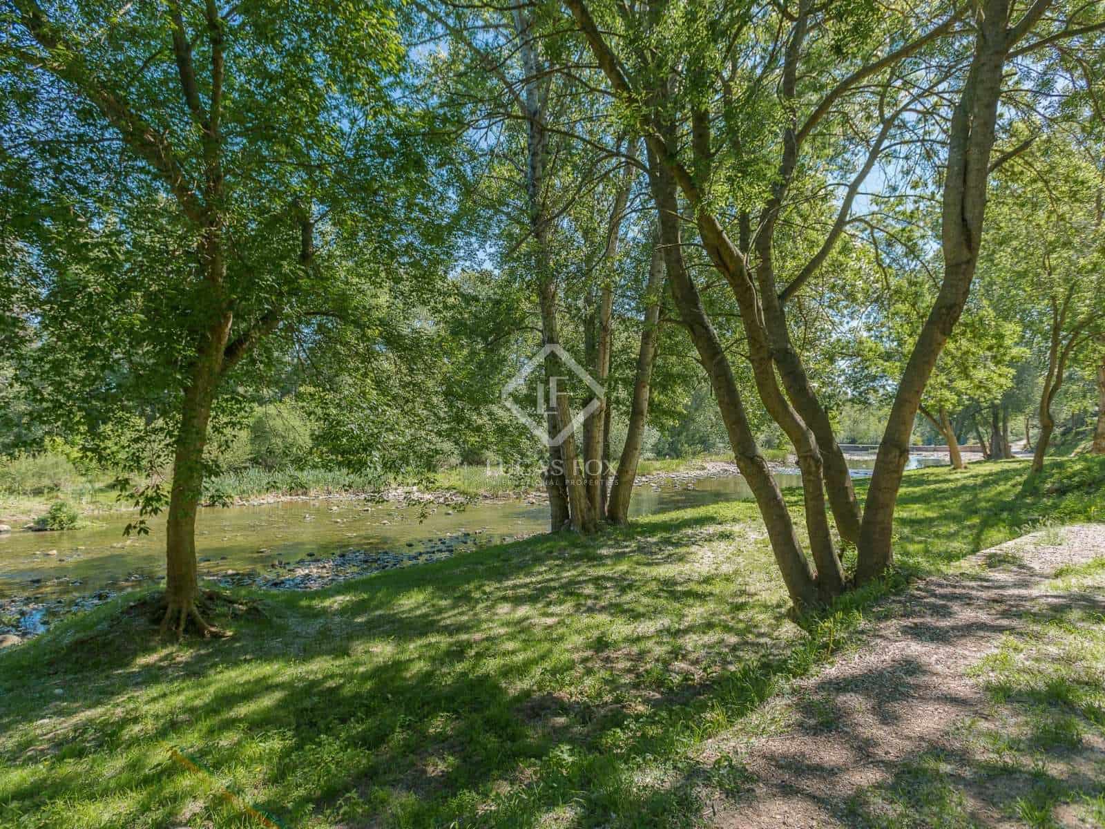 8 soveværelse Finca/Landehus til salg i Esponella med swimmingpool - € 1.290.000 (Ref: 2994284)