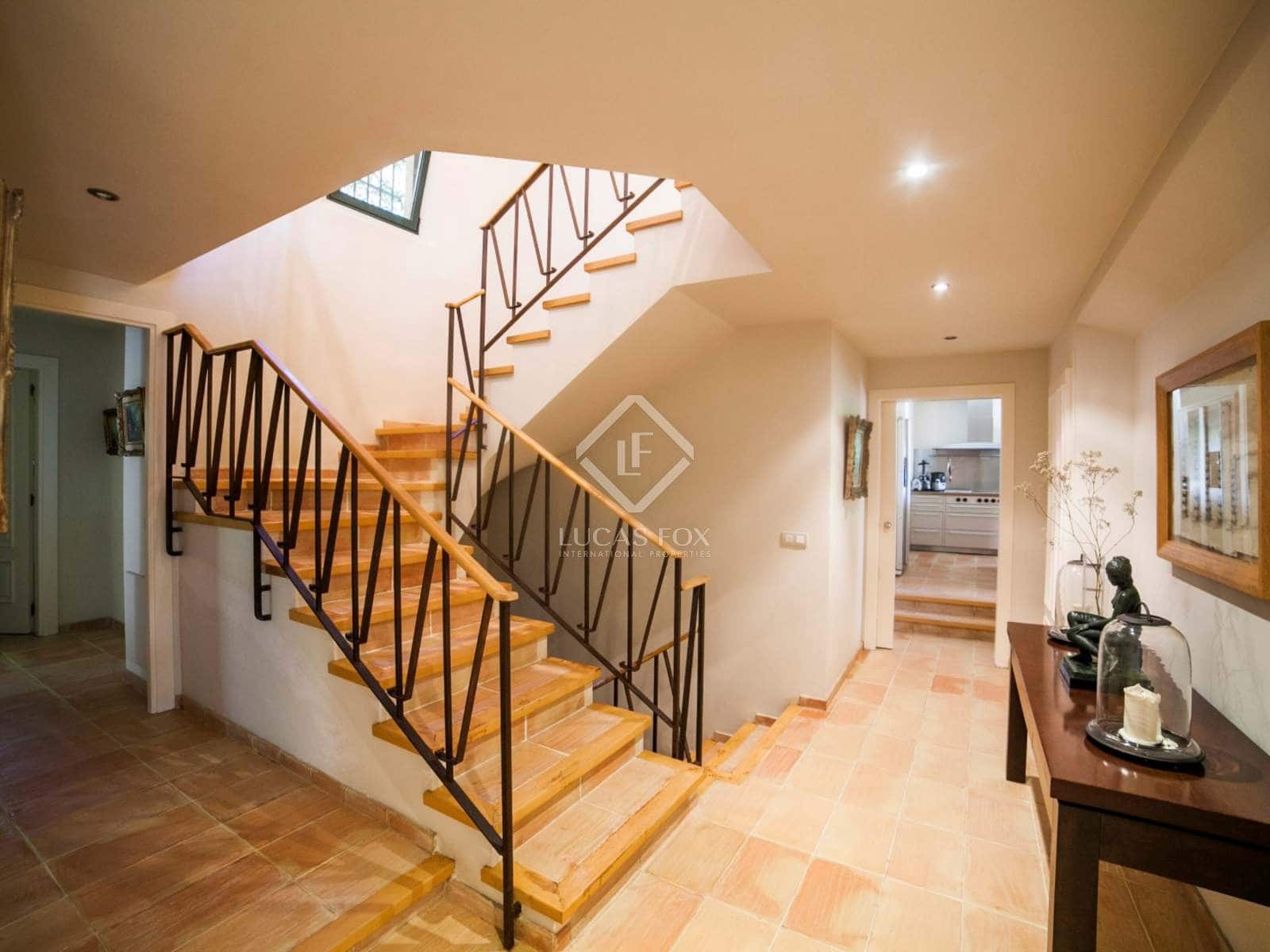 5 makuuhuone Huvila myytävänä paikassa Lloret de Mar mukana uima-altaan 
autotalli - 2 450 000 € (Ref: 2997480)