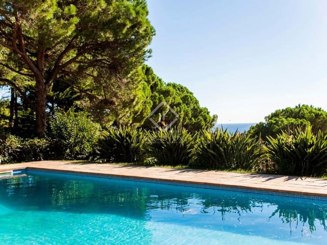 5 slaapkamer Villa te koop in Lloret de Mar met zwembad garage - € 2.450.000 (Ref: 2997480)