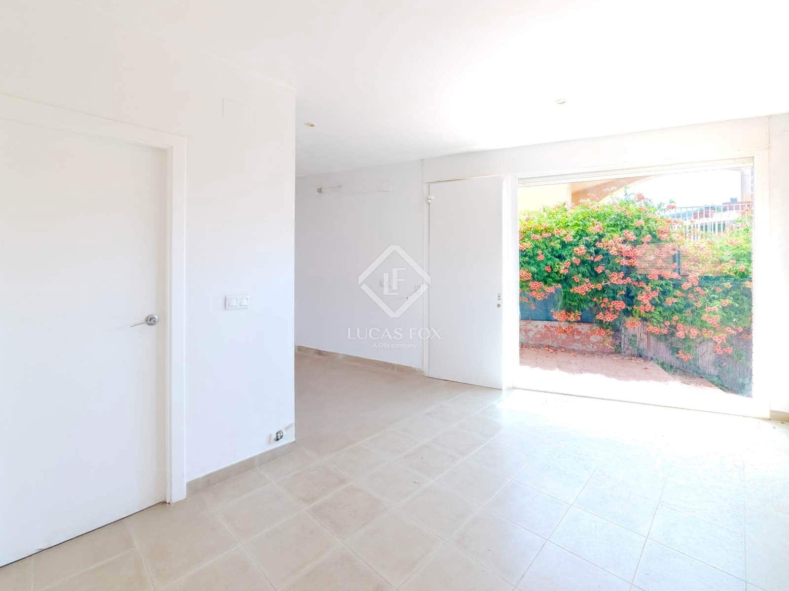 7 soveværelse Villa til salg i Sitges med swimmingpool garage - € 1.175.000 (Ref: 3026141)