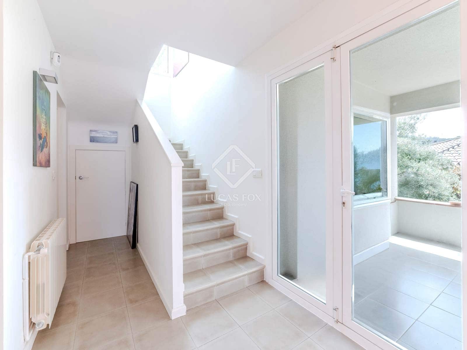 7 soveværelse Villa til salg i Sitges med swimmingpool garage - € 1.175.000 (Ref: 3026141)