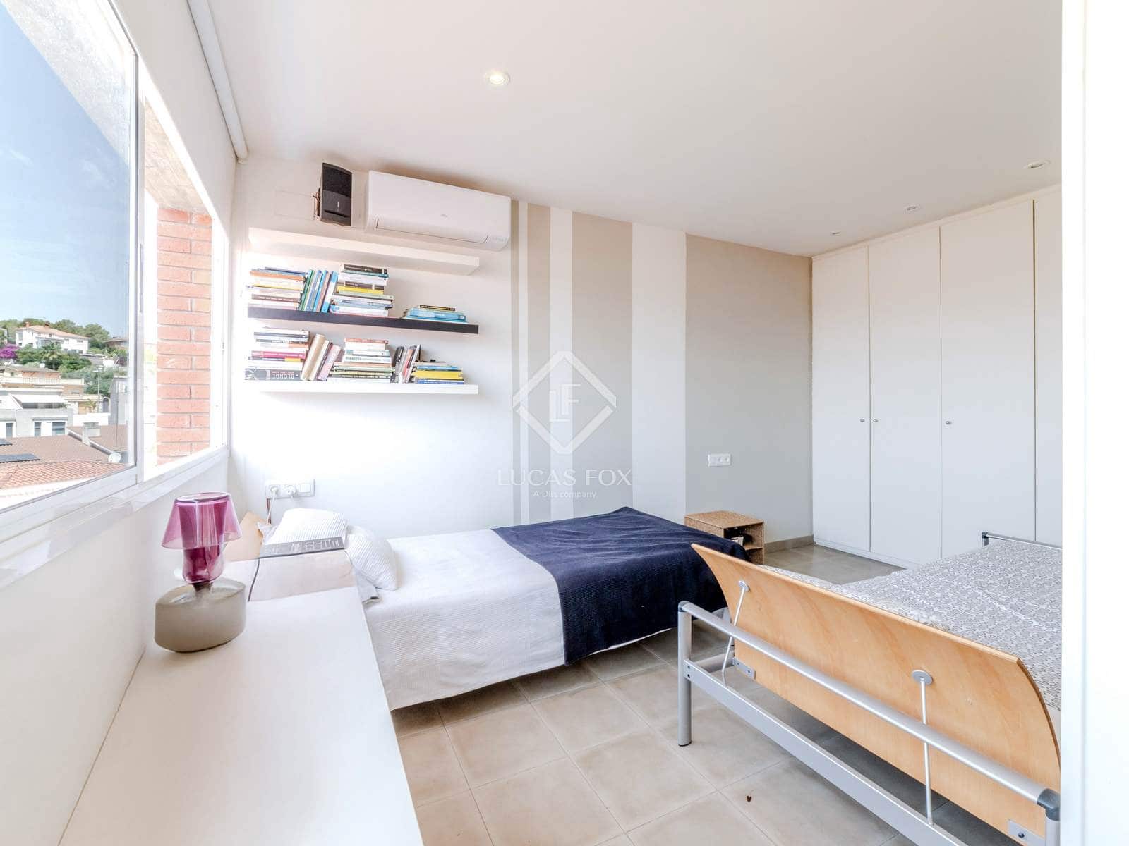 7 soveværelse Villa til salg i Sitges med swimmingpool garage - € 1.175.000 (Ref: 3026141)