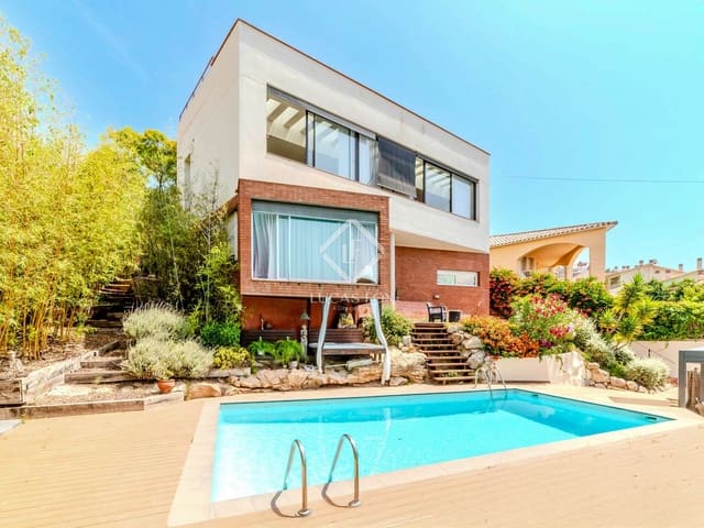 7 sypialnia Willa na sprzedaż w Sitges z basenem garażem - 1 175 000 € (Ref: 3026141)