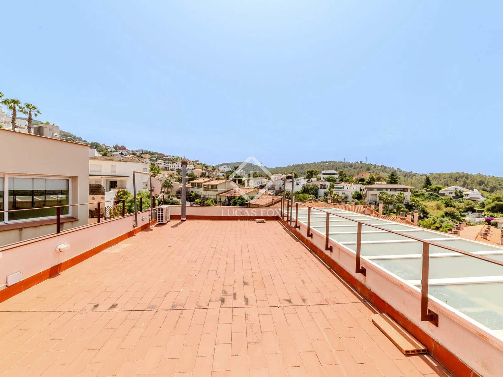 7 soveværelse Villa til salg i Sitges med swimmingpool garage - € 1.175.000 (Ref: 3026141)