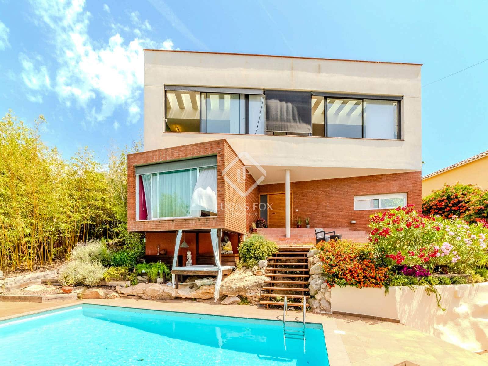 7 soveværelse Villa til salg i Sitges med swimmingpool garage - € 1.175.000 (Ref: 3026141)