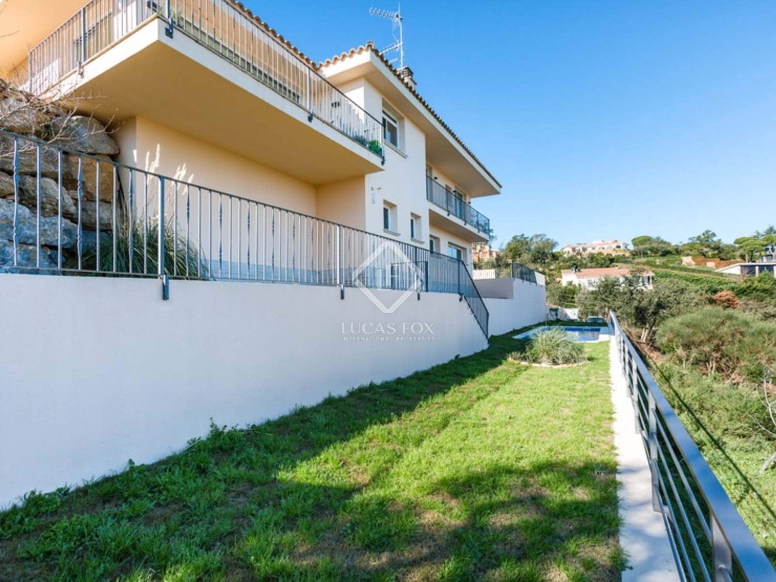 Chalet de 4 habitaciones en Platja d'Aro en venta con piscina garaje - 996.000 € (Ref: 3026151)