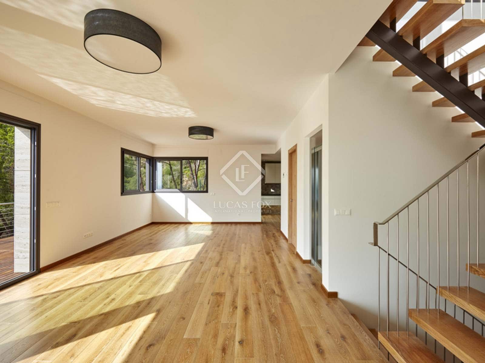 4 soveværelse Villa til salg i Lloret de Mar med swimmingpool garage - € 1.800.000 (Ref: 3195438)