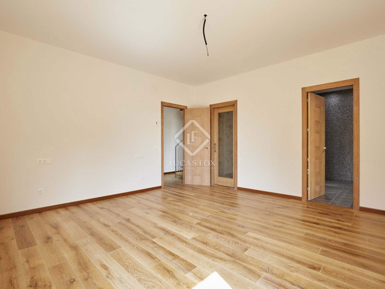 4 soveværelse Villa til salg i Lloret de Mar med swimmingpool garage - € 1.800.000 (Ref: 3195438)