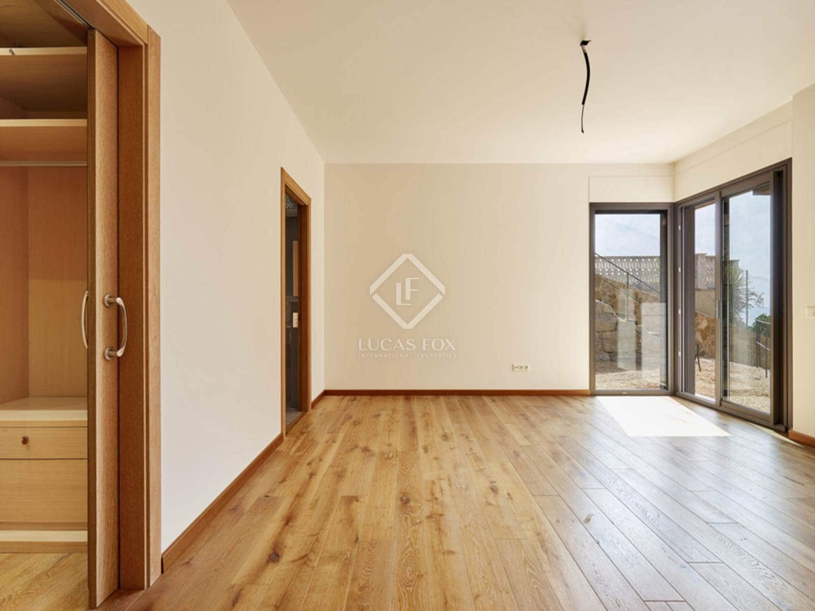 4 soveværelse Villa til salg i Lloret de Mar med swimmingpool garage - € 1.800.000 (Ref: 3195438)