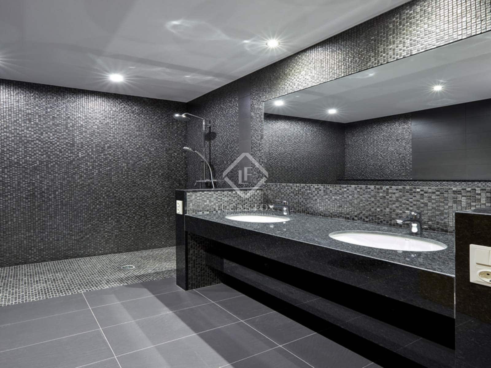 4 soveværelse Villa til salg i Lloret de Mar med swimmingpool garage - € 1.800.000 (Ref: 3195438)