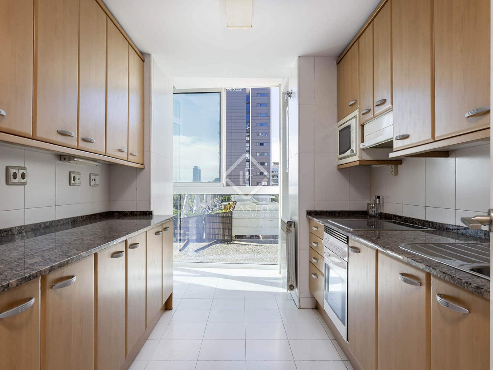 3 soveværelse Lejlighed til salg i Barcelona by med garage - € 1.120.000 (Ref: 3237759)