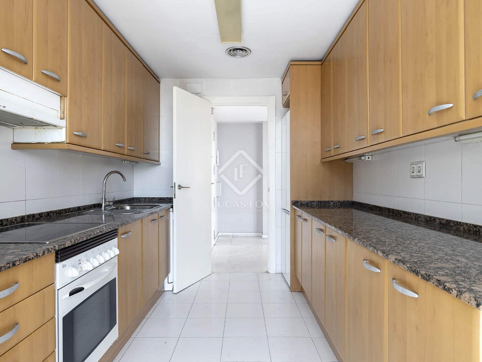 3 soveværelse Lejlighed til salg i Barcelona by med garage - € 1.120.000 (Ref: 3237759)