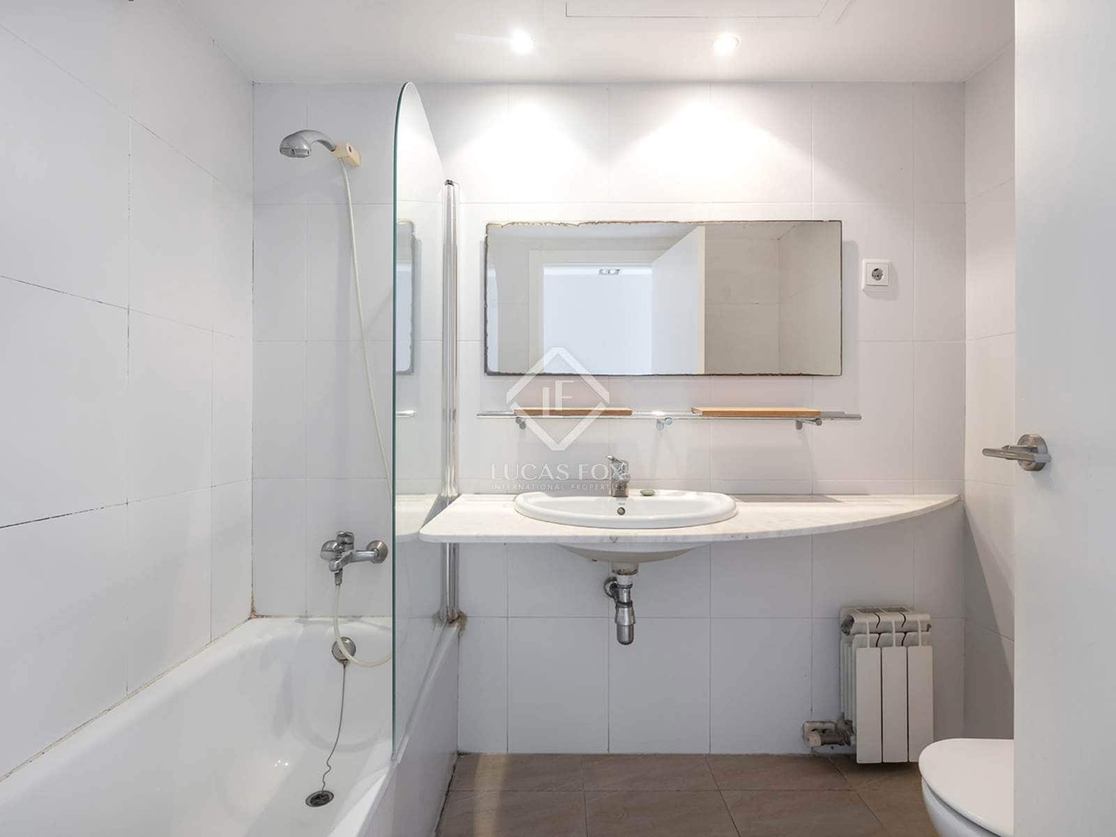 3 soveværelse Lejlighed til salg i Barcelona by med garage - € 1.120.000 (Ref: 3237759)