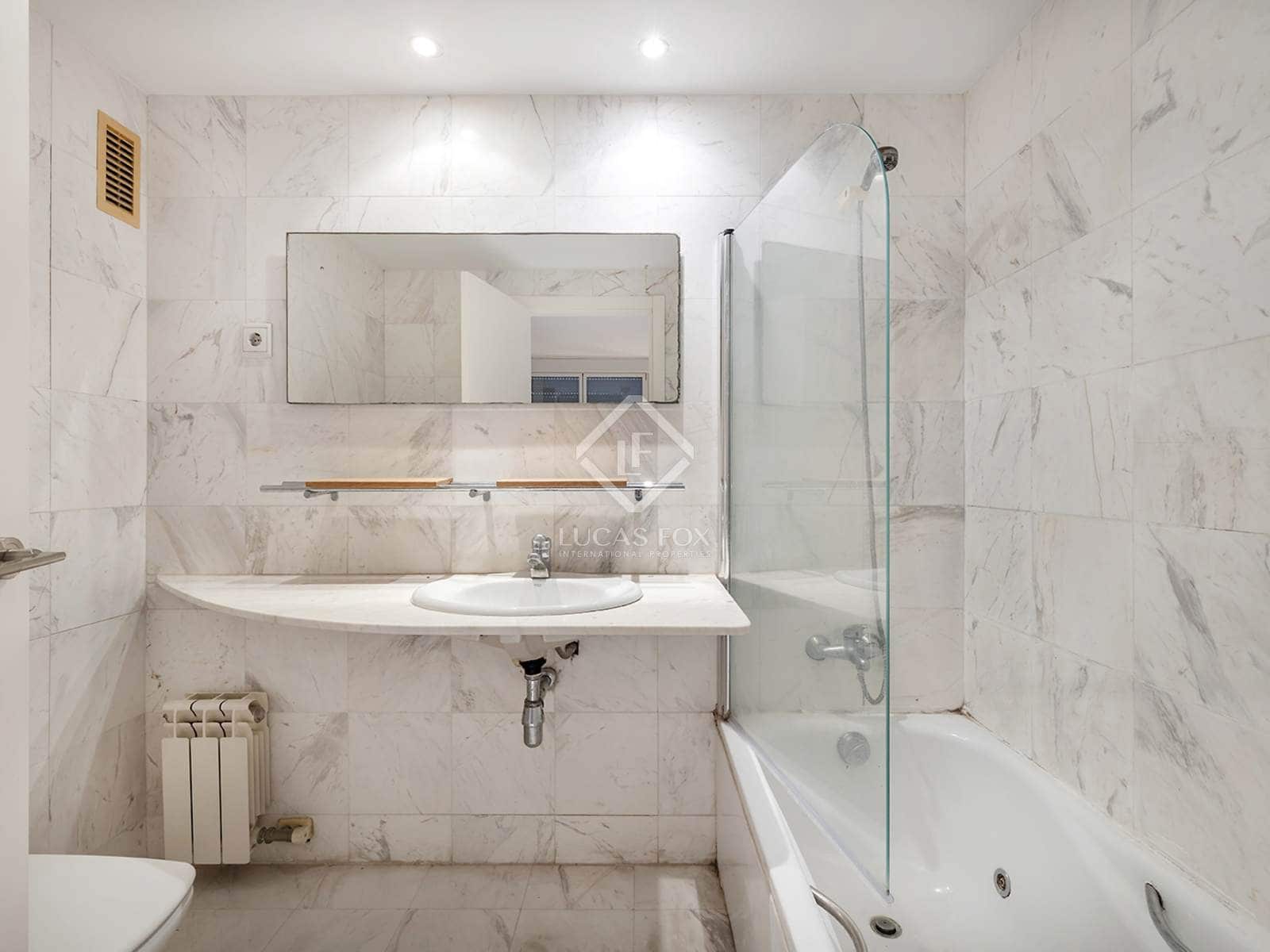 3 soveværelse Lejlighed til salg i Barcelona by med garage - € 1.120.000 (Ref: 3237759)