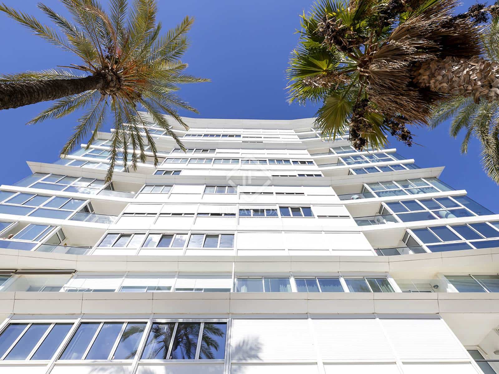 3 soveværelse Lejlighed til salg i Barcelona by med garage - € 1.120.000 (Ref: 3237759)