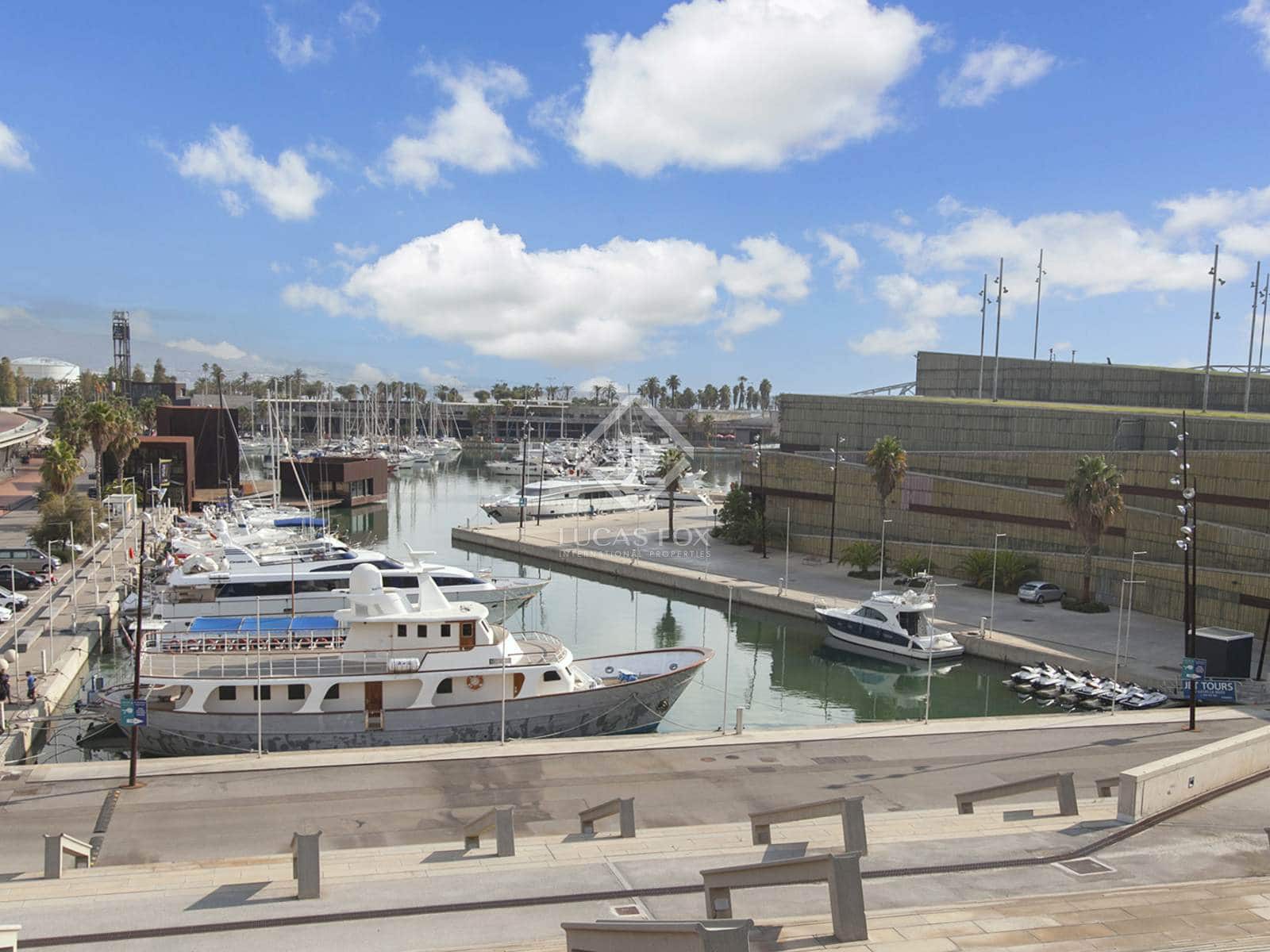 3 soveværelse Lejlighed til salg i Barcelona by med garage - € 1.120.000 (Ref: 3237759)