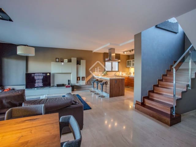 5 chambre Villa/Maison à vendre à Lloret de Mar avec piscine garage - 1 900 000 € (Ref: 3316534)