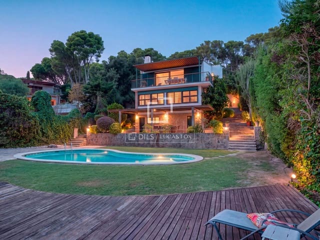 4 chambre Villa/Maison à vendre à Llafranc, Palafrugell avec piscine garage - 1 490 000 € (Ref: 3423749)