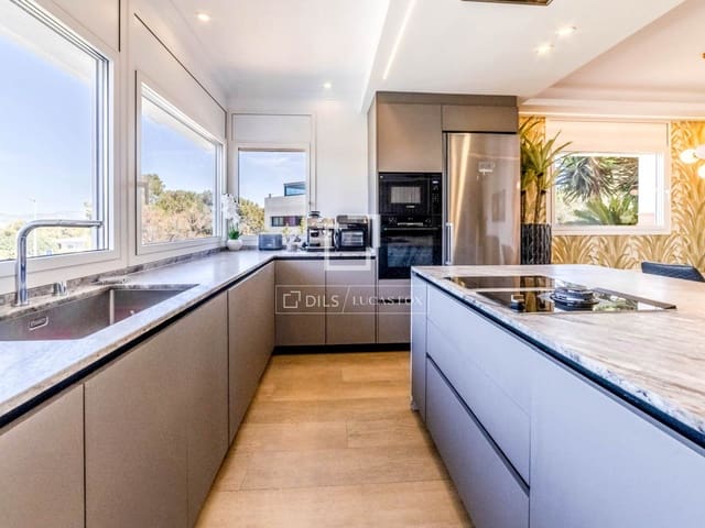 5 soveværelse Villa til salg i Sant Pere de Ribes med swimmingpool garage - € 998.000 (Ref: 3508925)