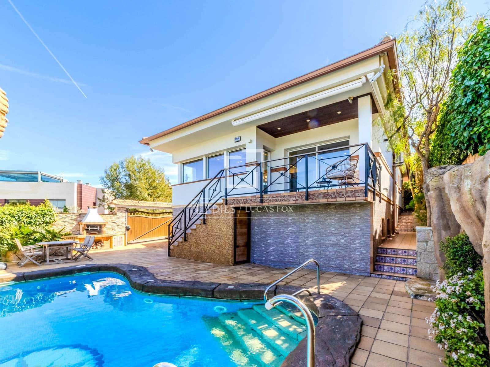 5 soveværelse Villa til salg i Sant Pere de Ribes med swimmingpool garage - € 998.000 (Ref: 3508925)