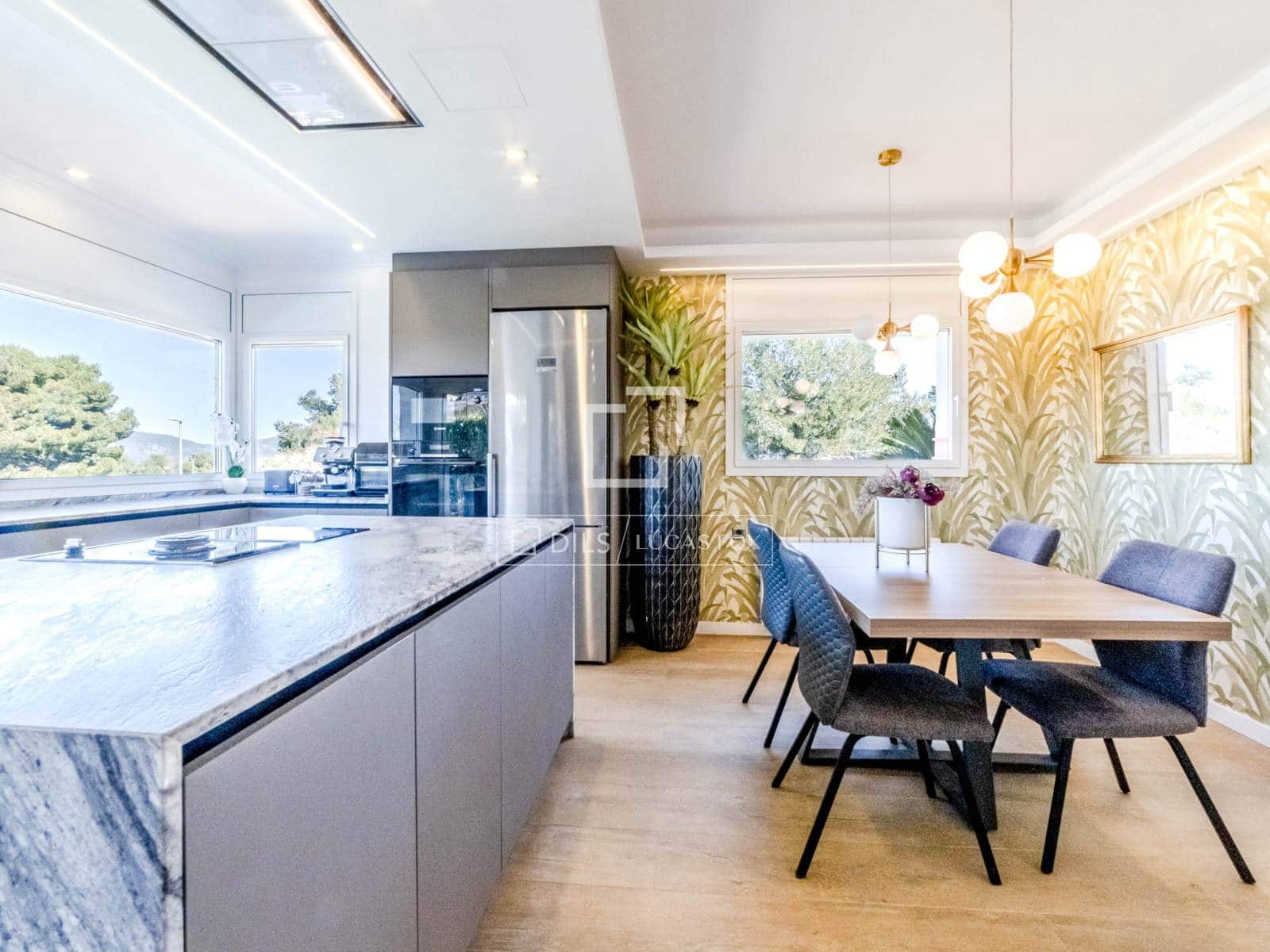 5 soveværelse Villa til salg i Sant Pere de Ribes med swimmingpool garage - € 998.000 (Ref: 3508925)