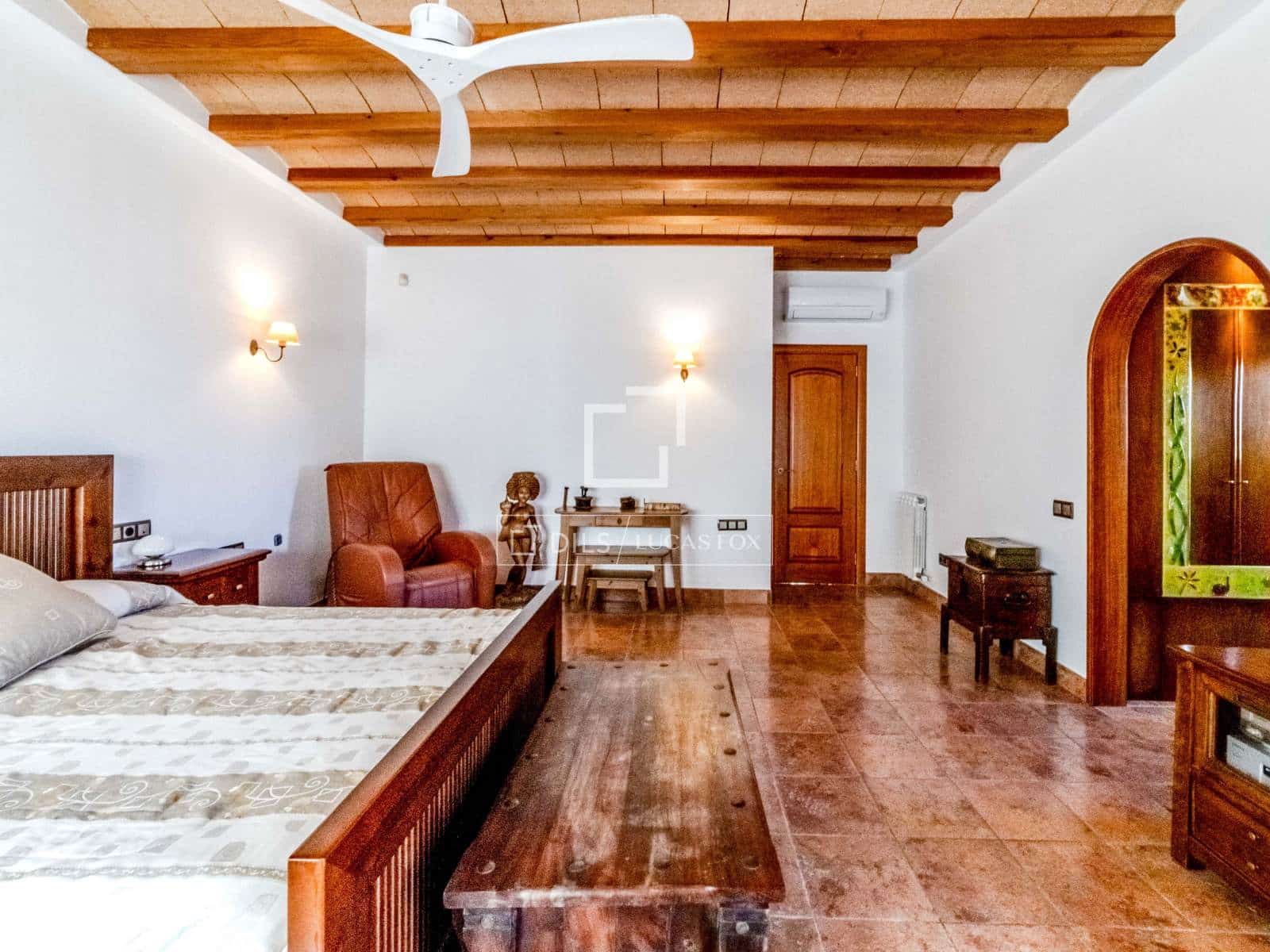 5 soveværelse Villa til salg i Sant Pere de Ribes med swimmingpool garage - € 998.000 (Ref: 3508925)