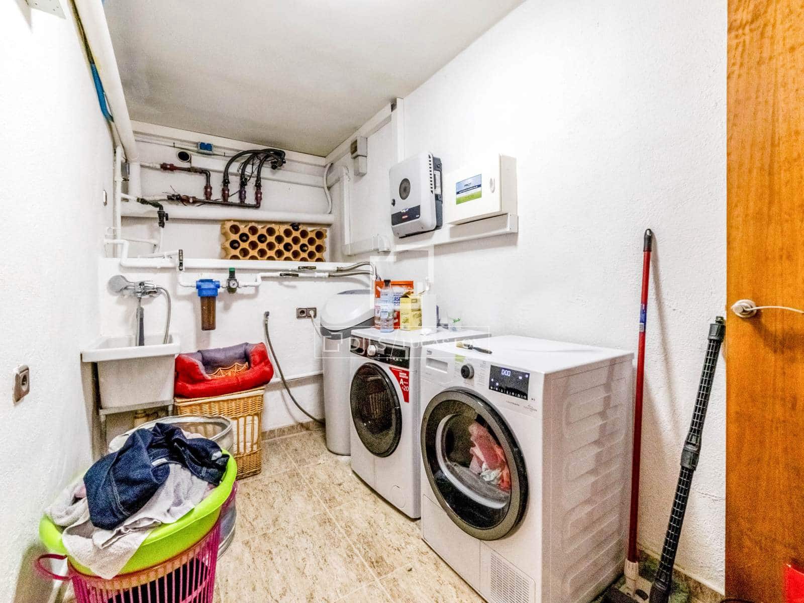 5 soveværelse Villa til salg i Sant Pere de Ribes med swimmingpool garage - € 998.000 (Ref: 3508925)