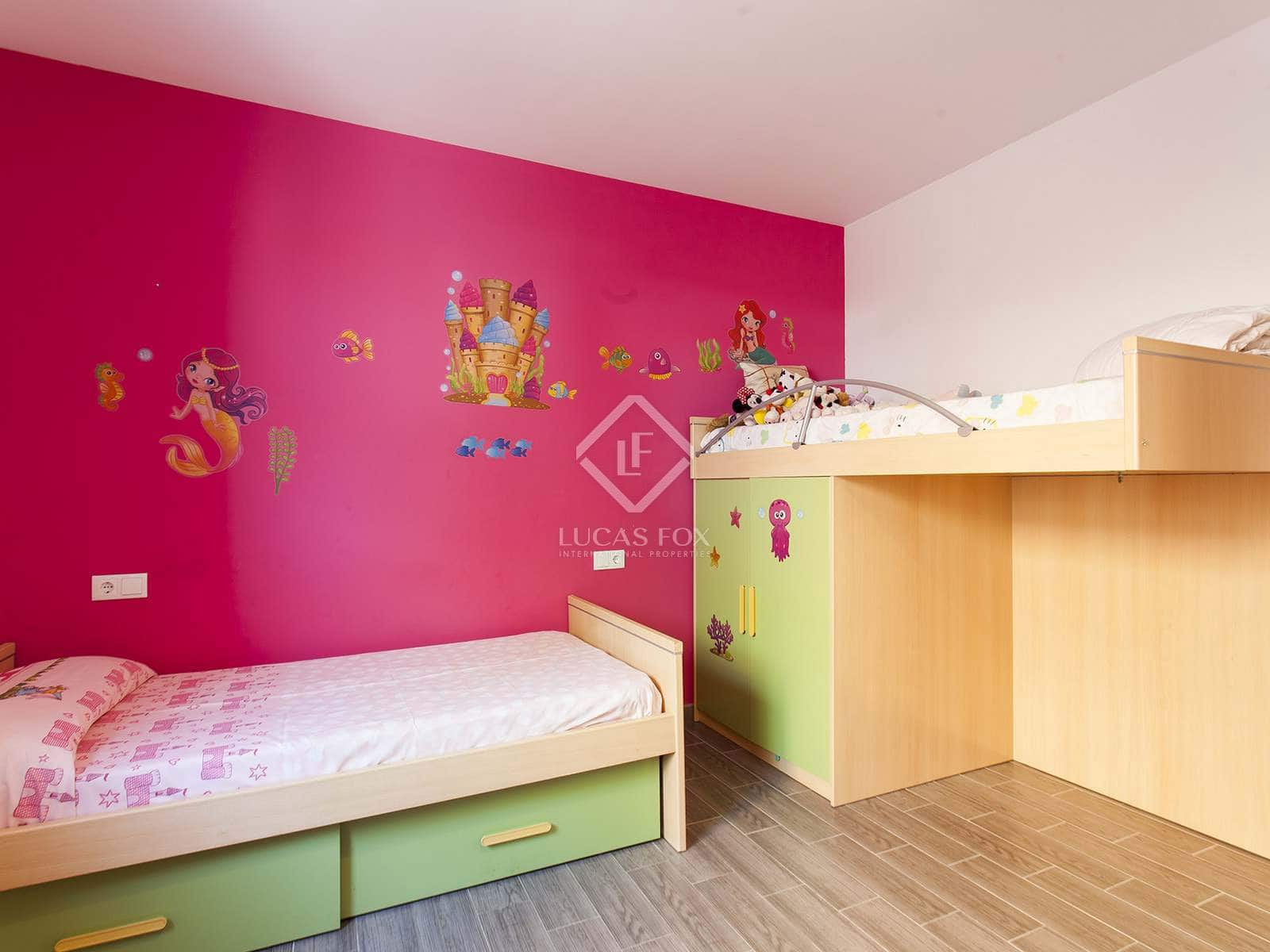 3 soveværelse Villa til salg i Talamanca med swimmingpool garage - € 1.000.000 (Ref: 3525713)