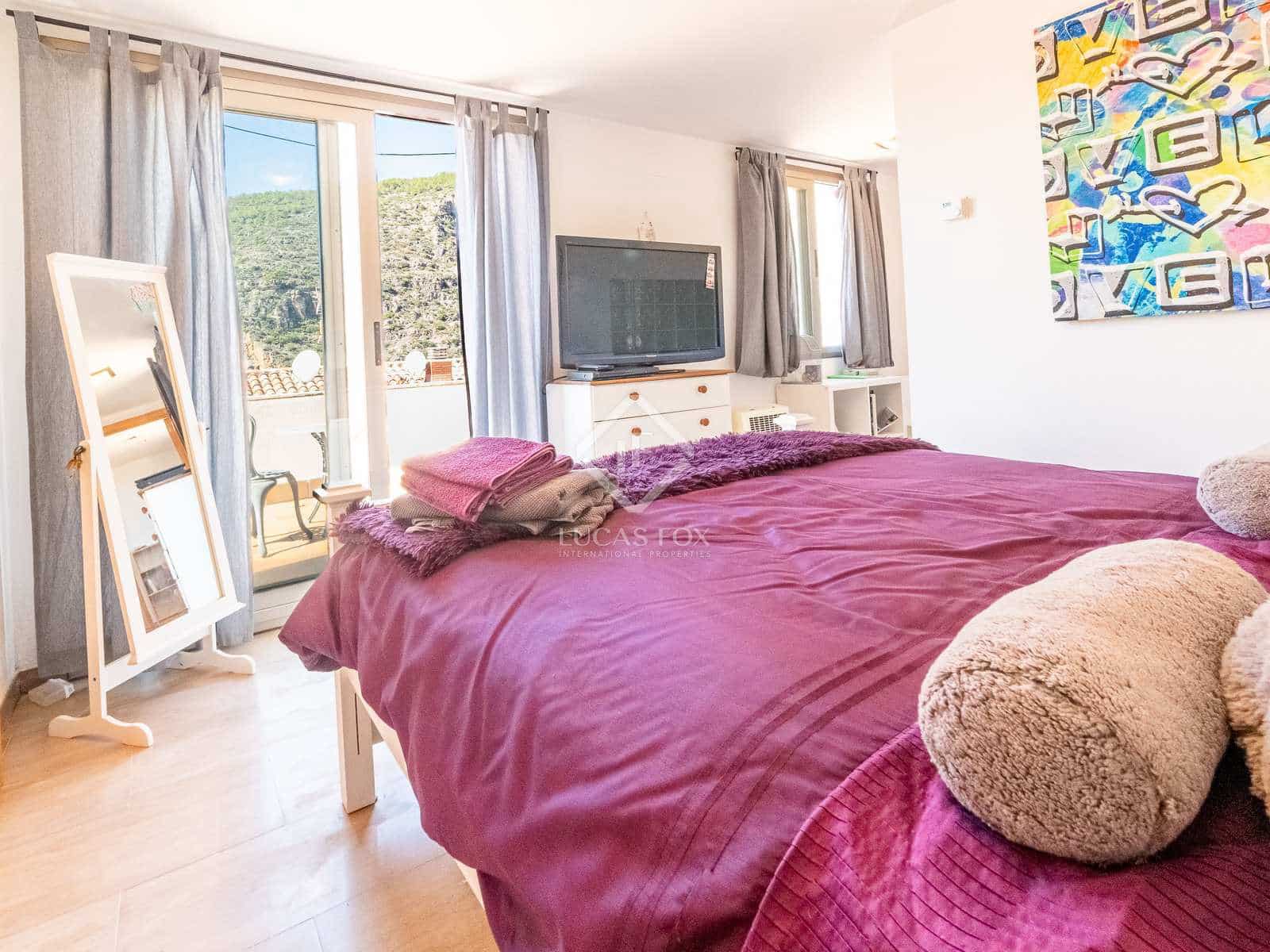 6 soveværelse Villa til salg i Sitges med swimmingpool garage - € 1.250.000 (Ref: 3853694)