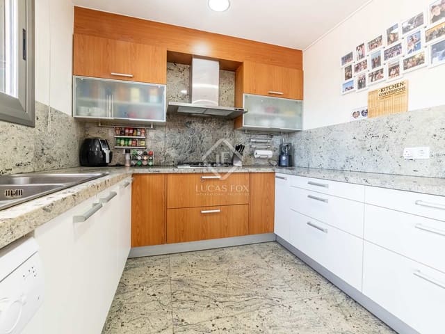 6 soveværelse Villa til salg i Sitges med swimmingpool garage - € 1.250.000 (Ref: 3853694)