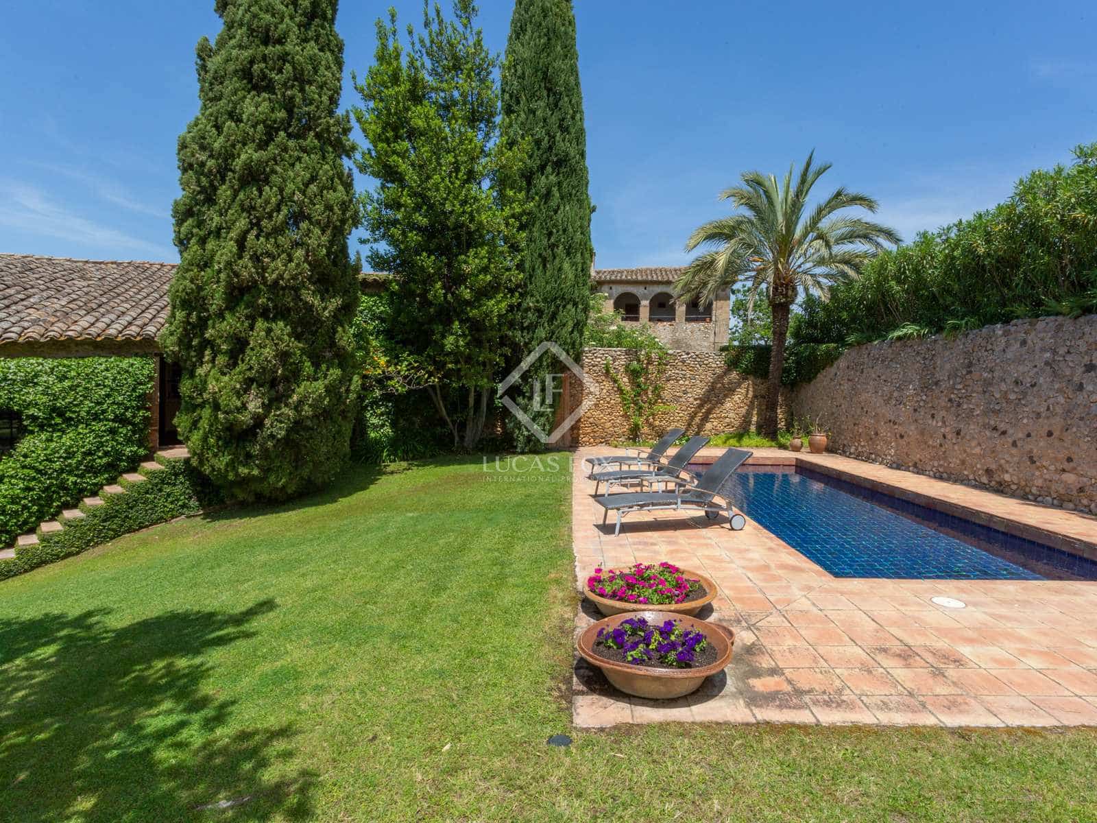 5 bedroom Finca/Country House for sale in Sant Mori with pool garage - € 1,065,000 (Ref: 3885793)