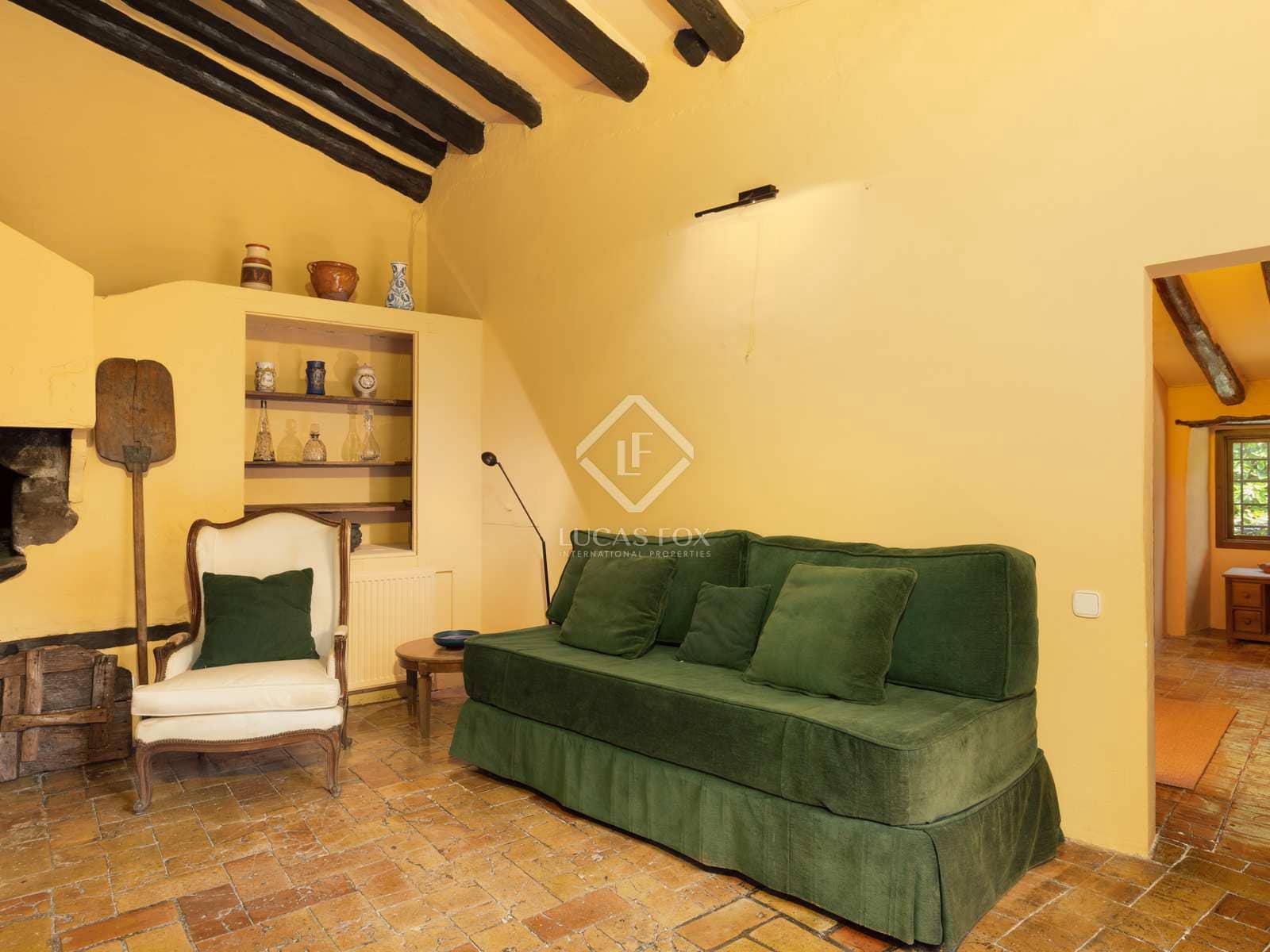 5 bedroom Finca/Country House for sale in Sant Mori with pool garage - € 1,065,000 (Ref: 3885793)
