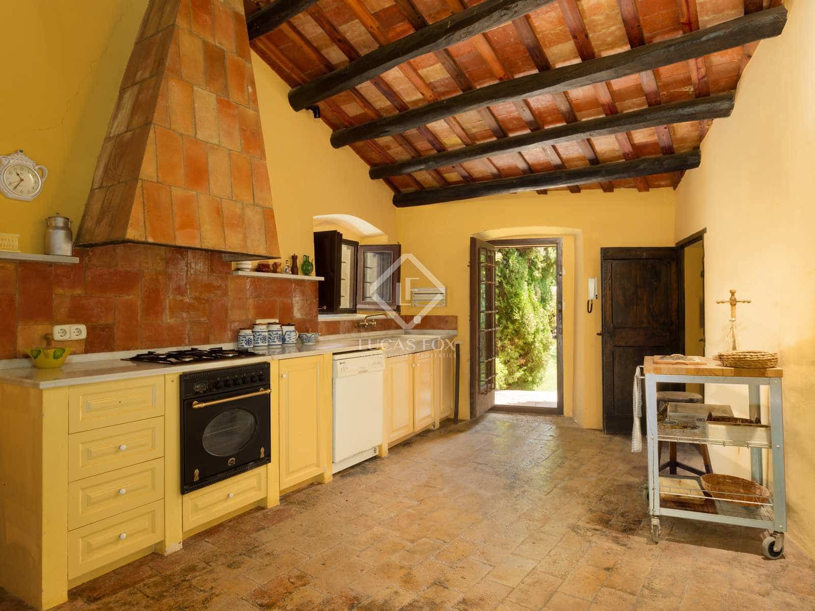 5 bedroom Finca/Country House for sale in Sant Mori with pool garage - € 1,065,000 (Ref: 3885793)