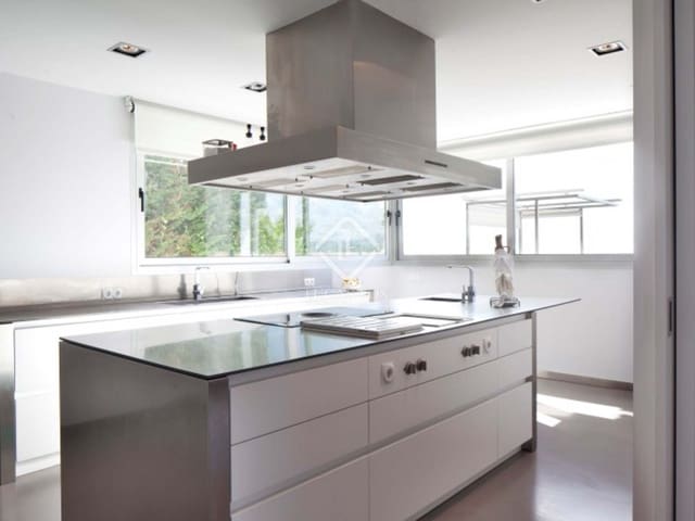 5 quarto Moradia para venda em Blanes com piscina garagem - 2 000 000 € (Ref: 3885795)