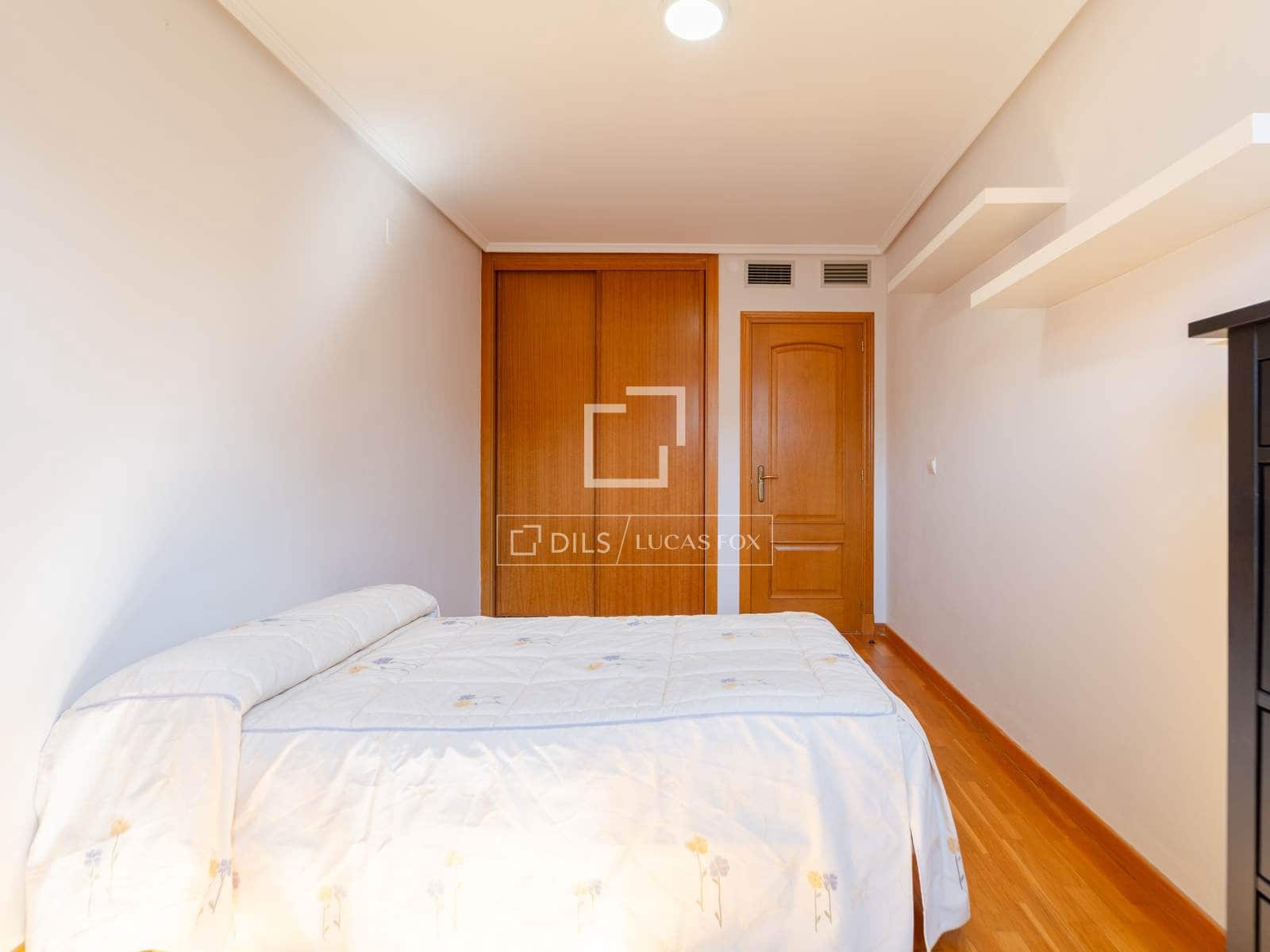 4 soverom Leilighet til salgs i Valencia by med svømmebasseng garasje - € 730 000 (Ref: 3988041)