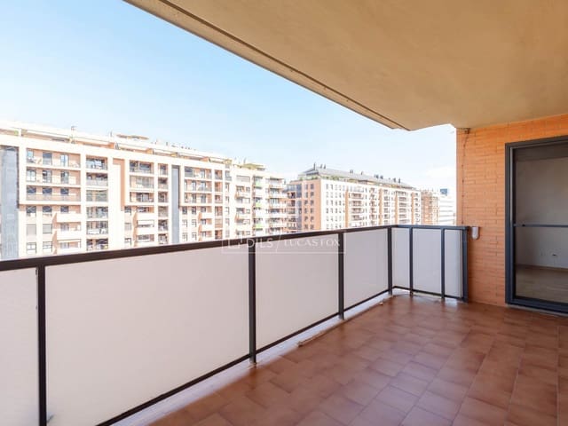 4 soverom Leilighet til salgs i Valencia by med svømmebasseng garasje - € 730 000 (Ref: 3988041)