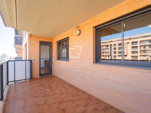 4 soverom Leilighet til salgs i Valencia by med svømmebasseng garasje - € 730 000 (Ref: 3988041)