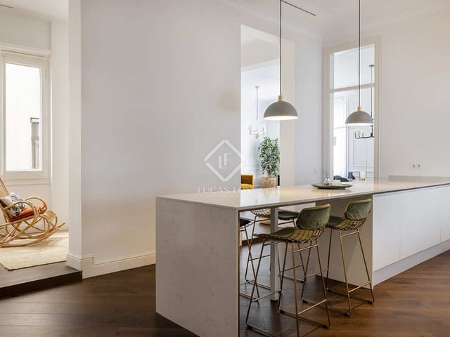 2 Zimmer Apartment zu verkaufen in Barcelona Stadt - 1.145.000 € (Ref: 3988046)