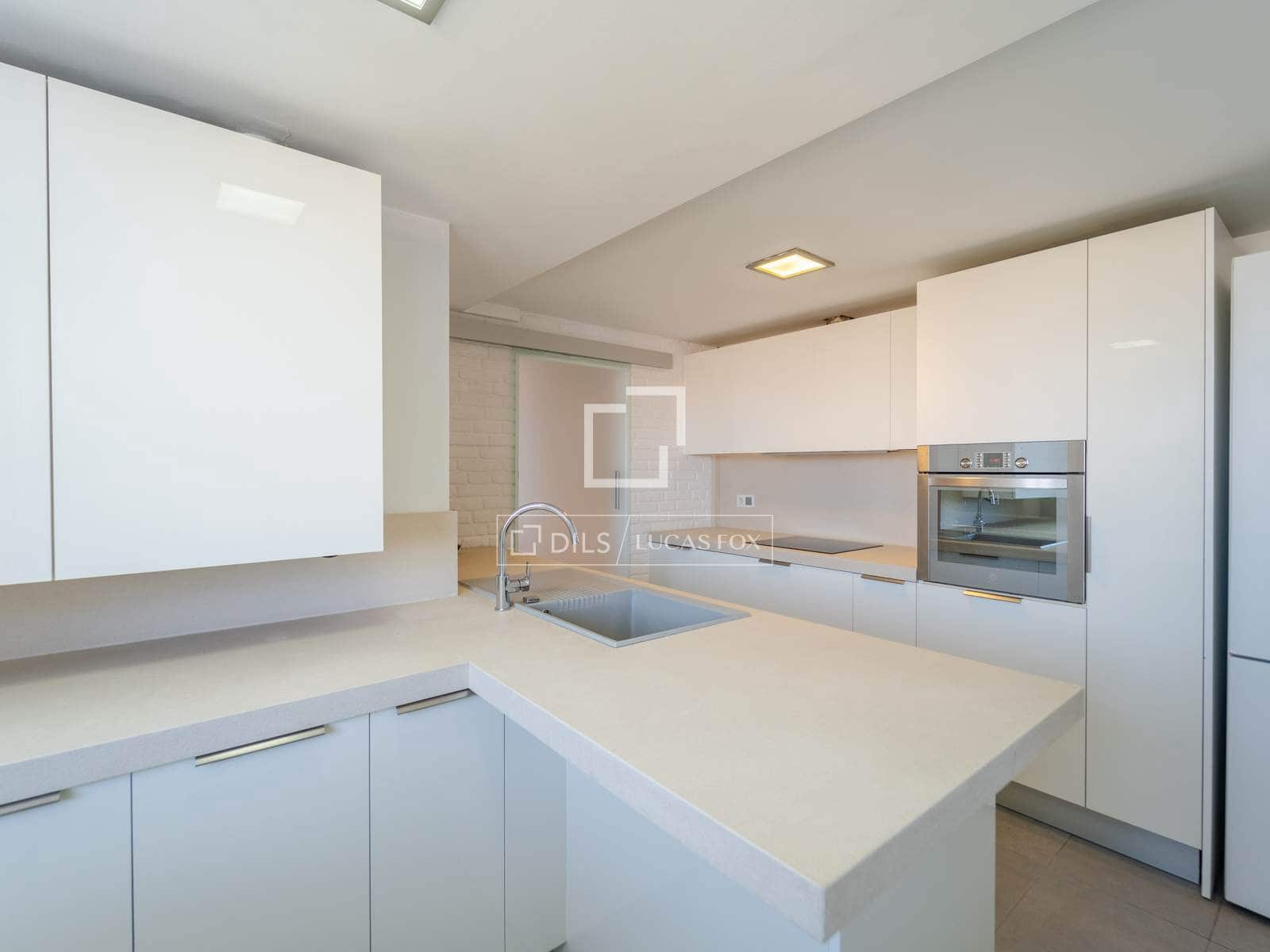 3 quarto Apartamento para arrendar em Valencia cidade com piscina garagem - 2 800 € (Ref: 4041792)
