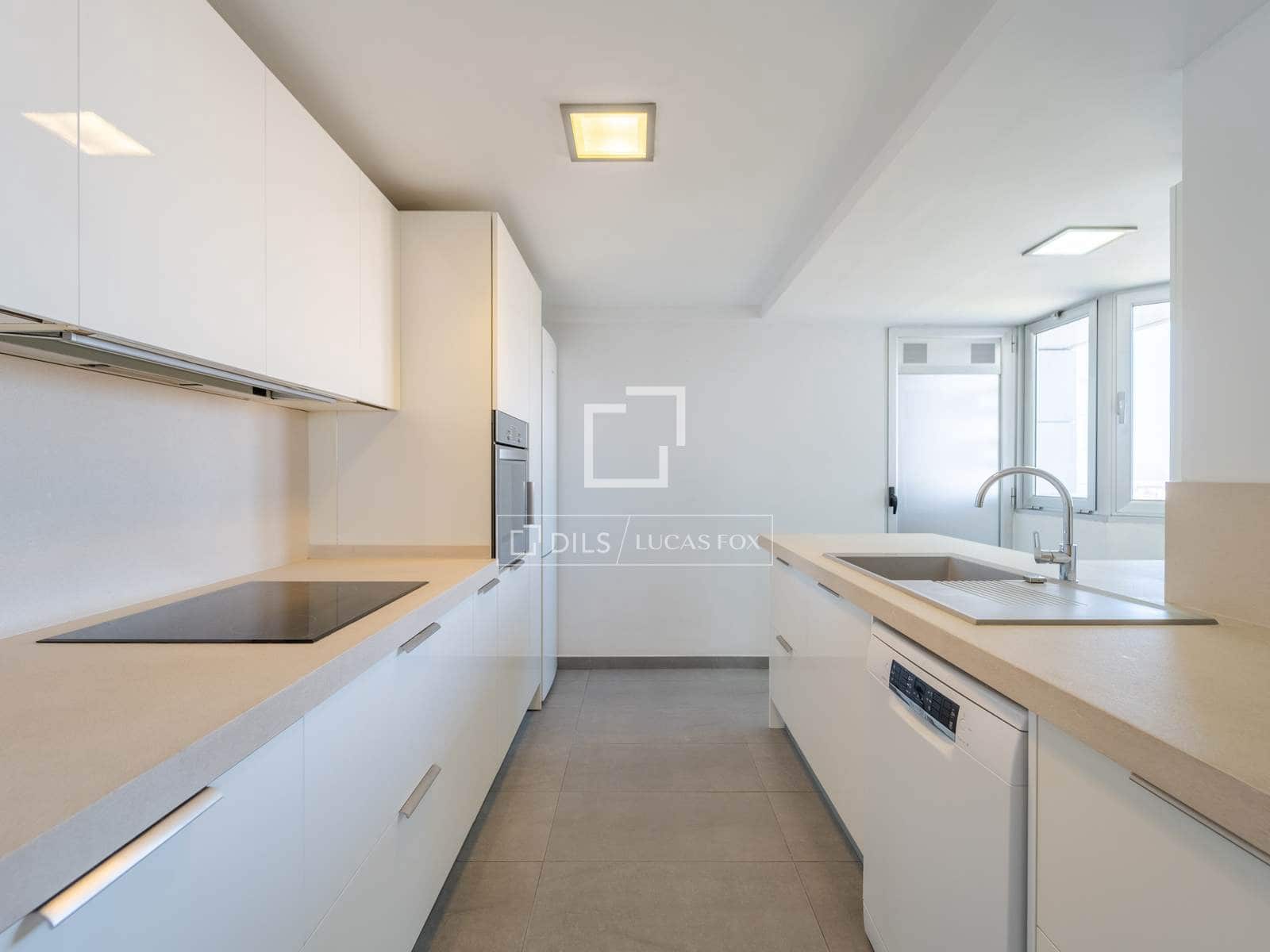 3 quarto Apartamento para arrendar em Valencia cidade com piscina garagem - 2 800 € (Ref: 4041792)
