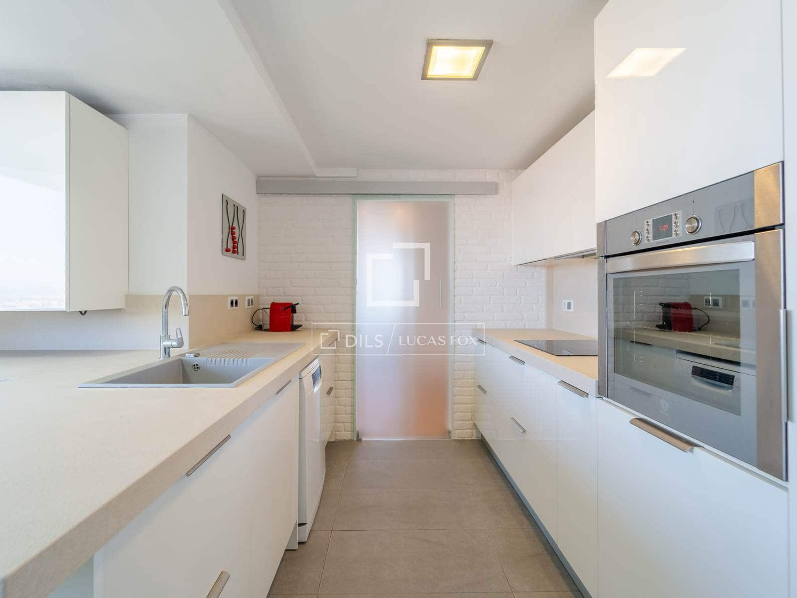 3 quarto Apartamento para arrendar em Valencia cidade com piscina garagem - 2 800 € (Ref: 4041792)